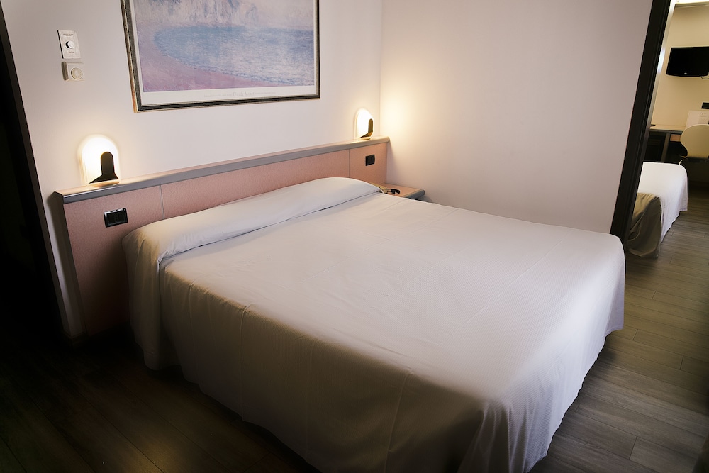 Ilga Hotel, Billede 2