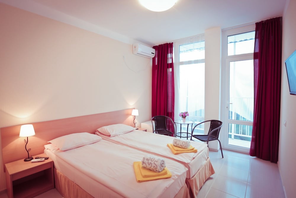 Economy Double or Twin Room photo 1