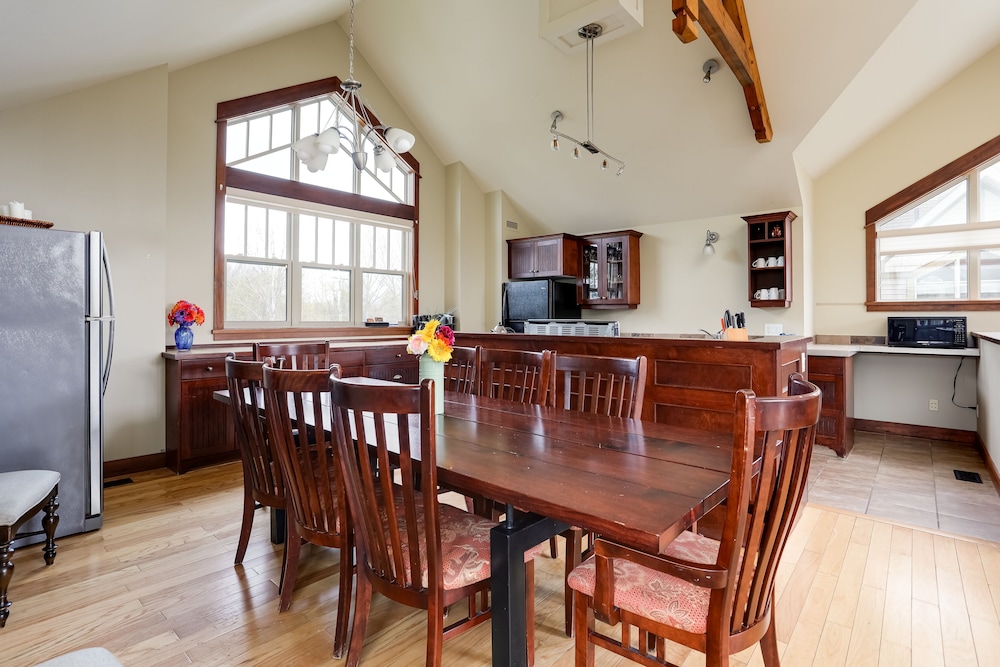 Chalet, 4 Bedrooms (BV 2 - Vista Chalet, Pool Access) photo 2