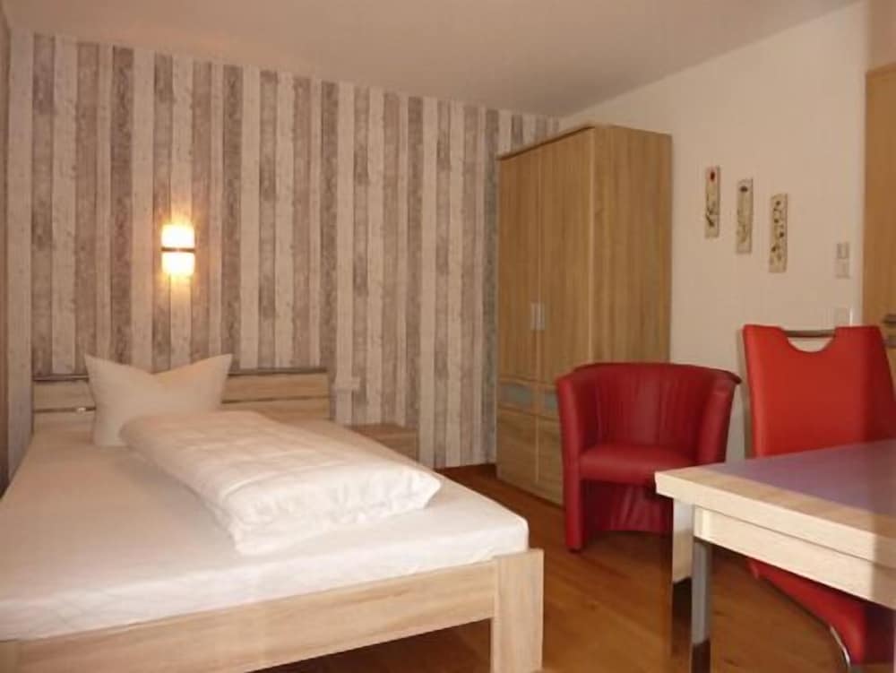 Standard Double Room (small) photo 2