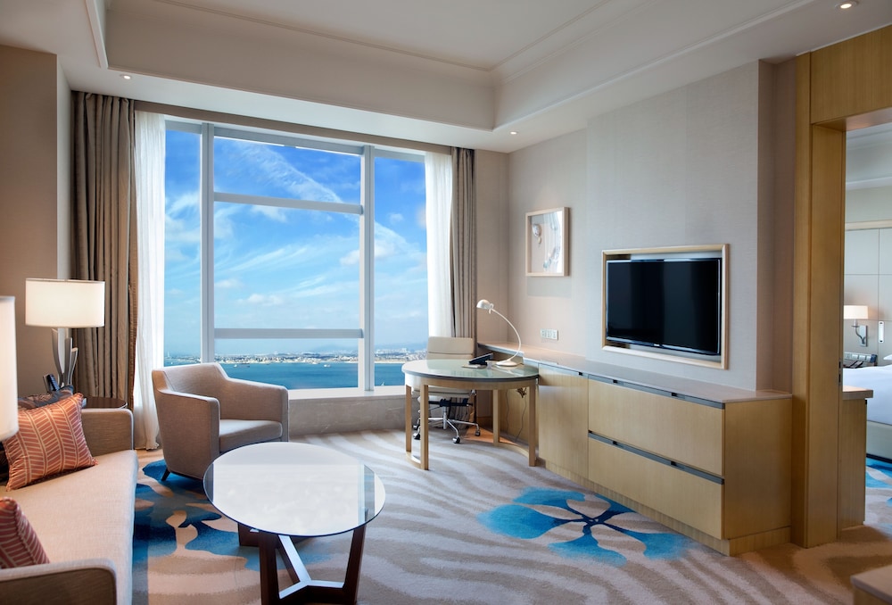 King One Bedroom Suite photo 3