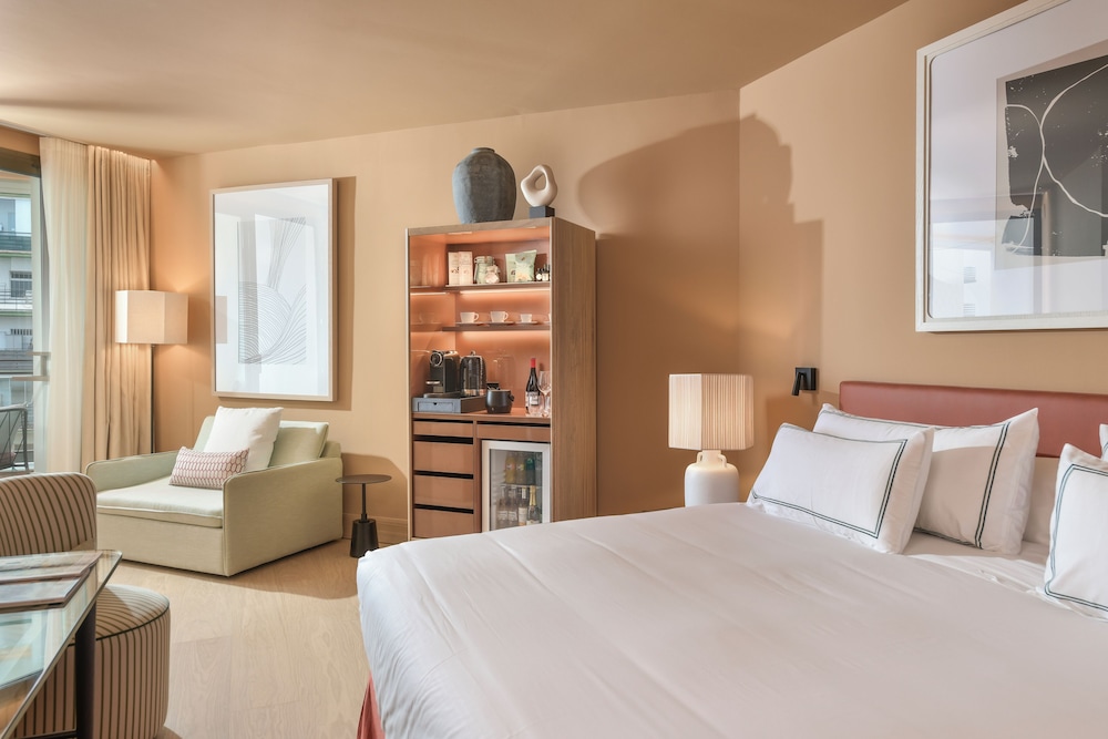 Classic Double Room (Terrace, 2 Adults + 1 Child)