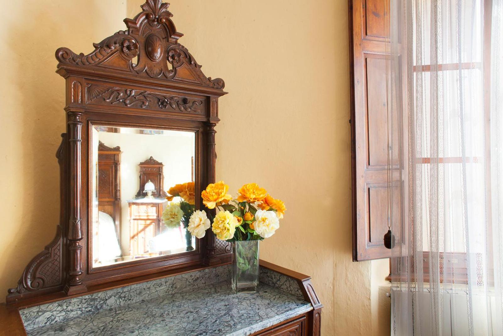 Single Room with Private Bathroom photo 3
