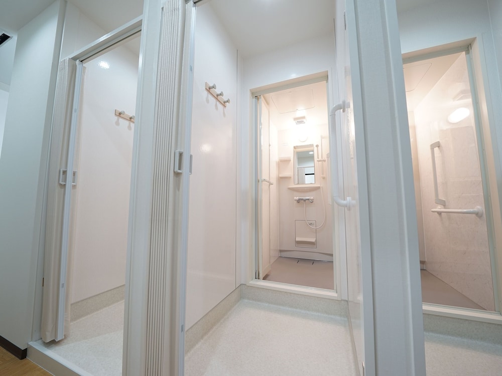 Semi-Private Premium Cabin - Men Only, Non Smoking - Photo 7