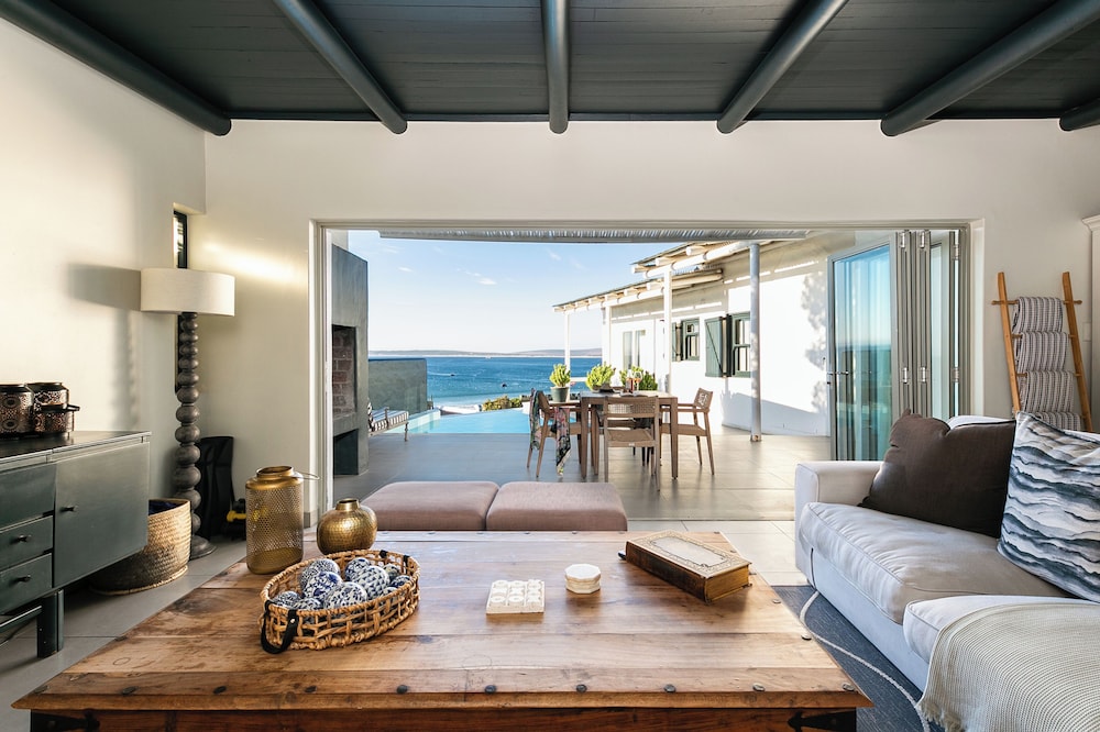 2 Bedroom Beach Villa with Pool #2 - Photo 9