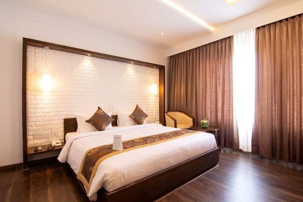 Deluxe Room - Photo 1