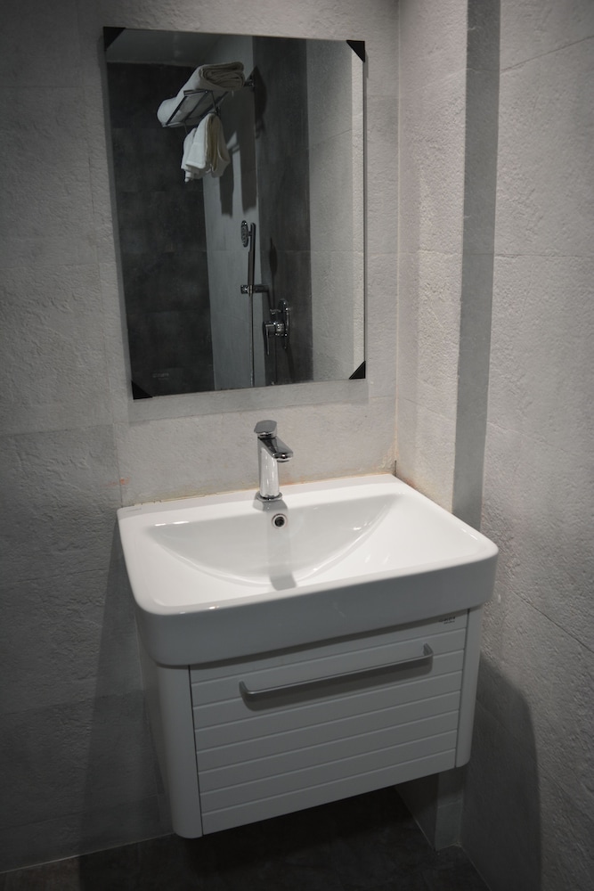 Executive Room, 1 Queen Bed, Non Smoking, City View photo 2
