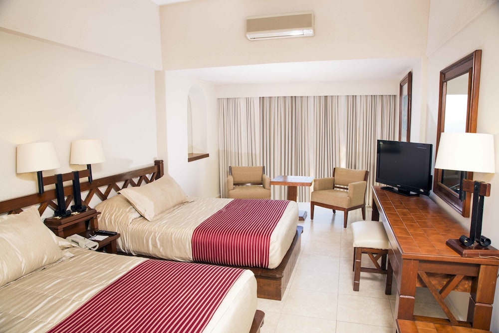 Standard Room, 2 Double Beds photo 1