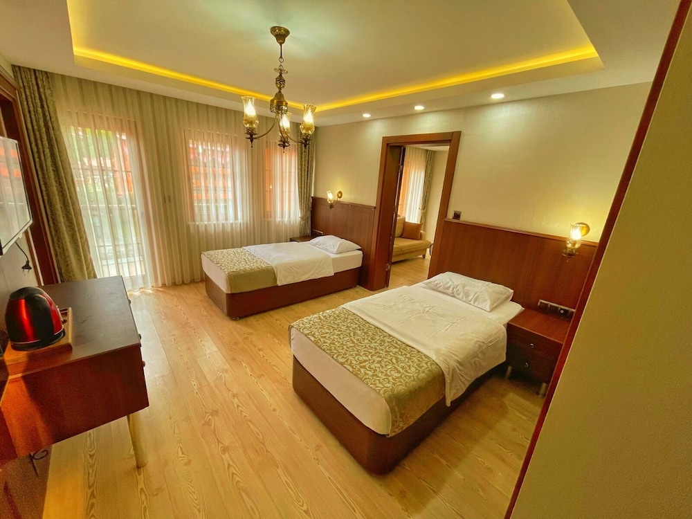 Deluxe Quadruple Room (Duplex) photo 1