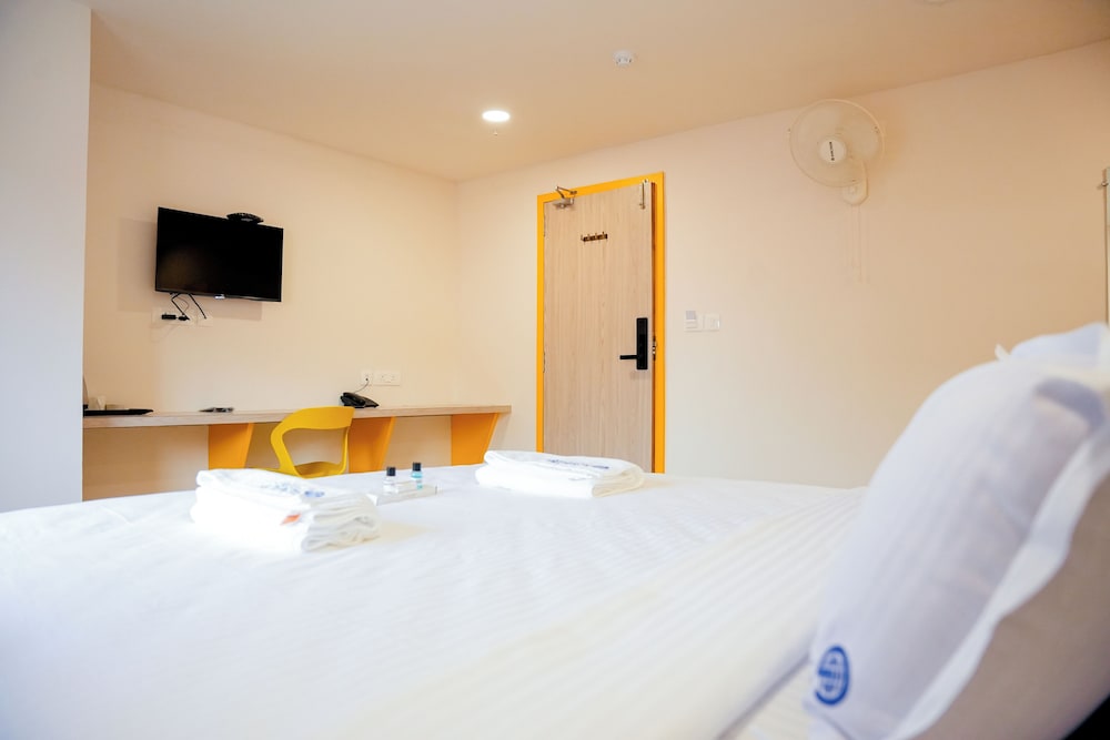Deluxe Double Room photo 2
