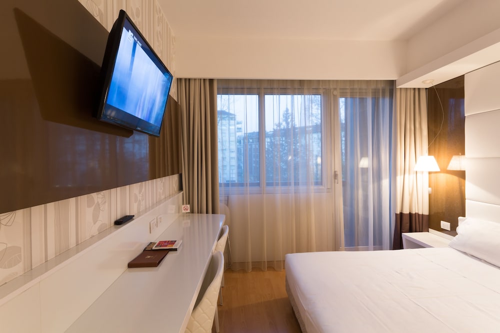 Double Room Single Use