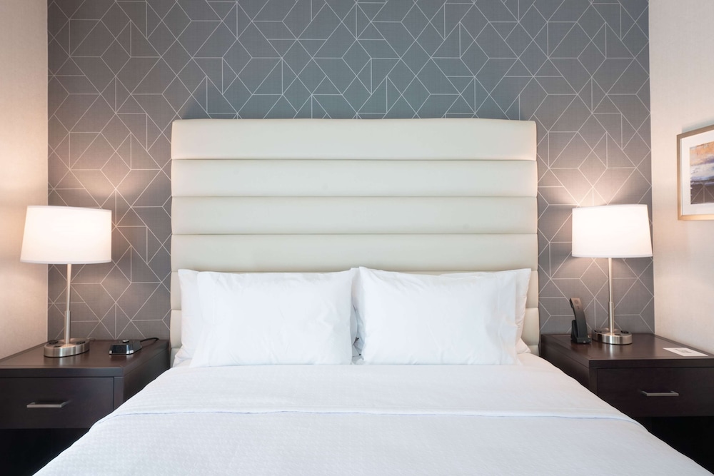 Studio Suite, 1 King Bed, Non Smoking - Photo 2