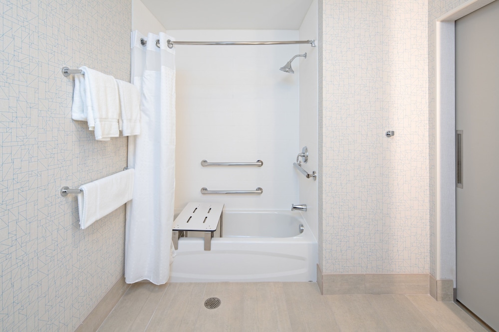 Suite, 2 Queen Beds, Mobility Accessible (Mobility) - Photo 1