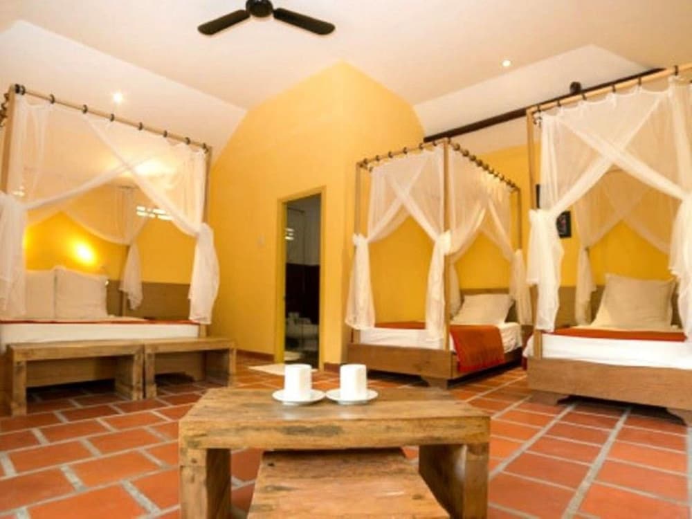 Bungalow, Garden View, Garden Area - Photo 8