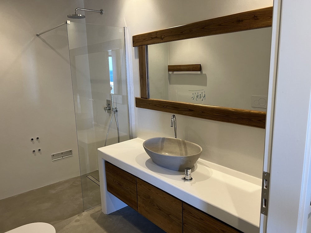 Luxury Suite photo 3