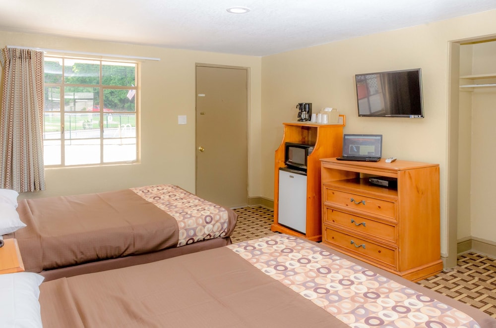 Room, Non Smoking (2 Full XL Beds)