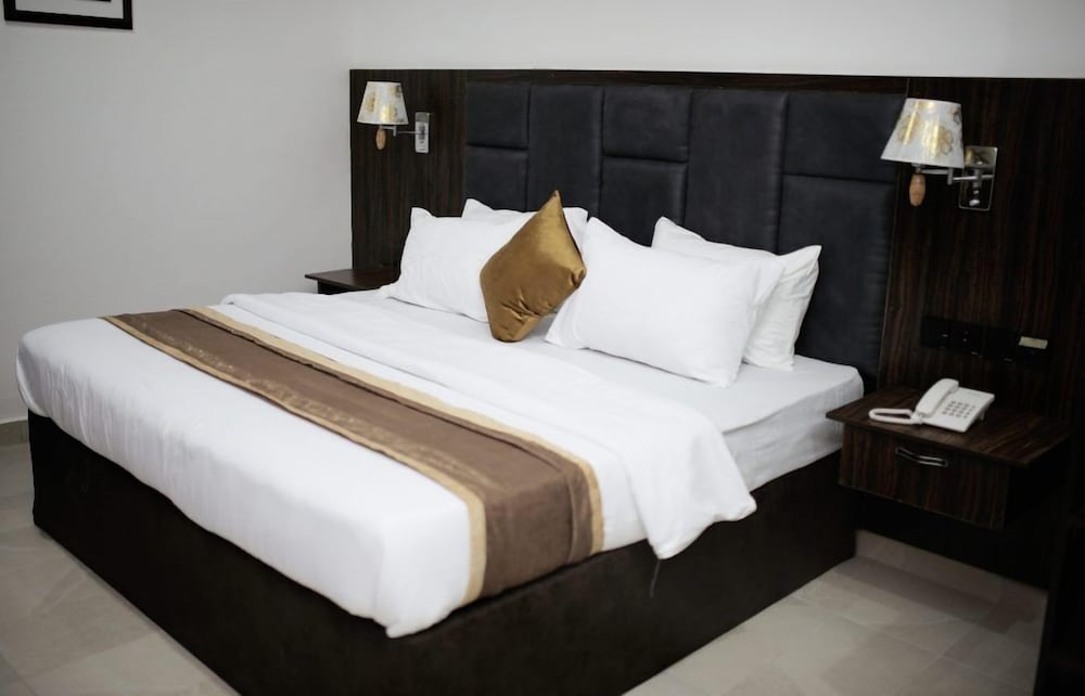 Royal Room photo 1