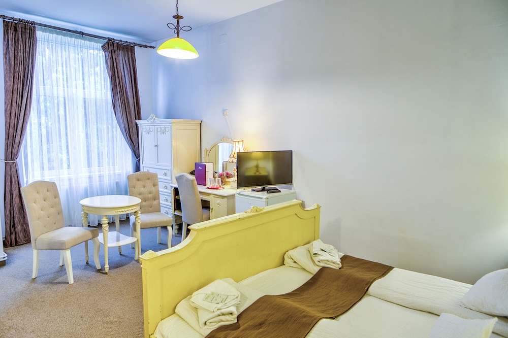 Standard Room - Photo 13