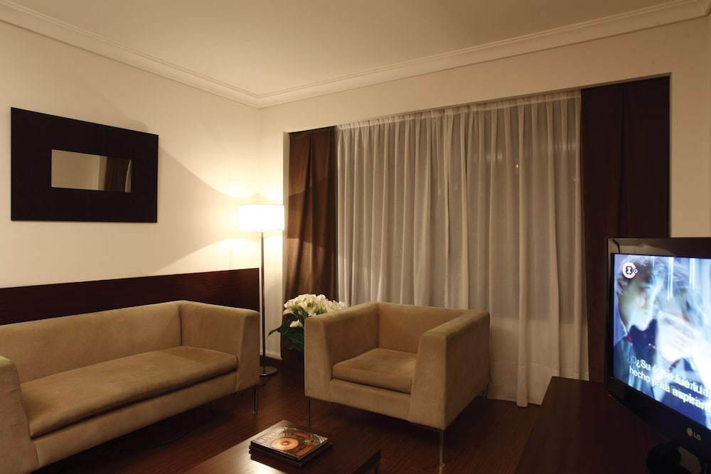 Suite, 1 Queen Bed