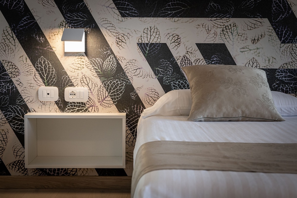 Camera Junior Suite con letto matrimoniale o 2 letti singoli, balcone photo 3