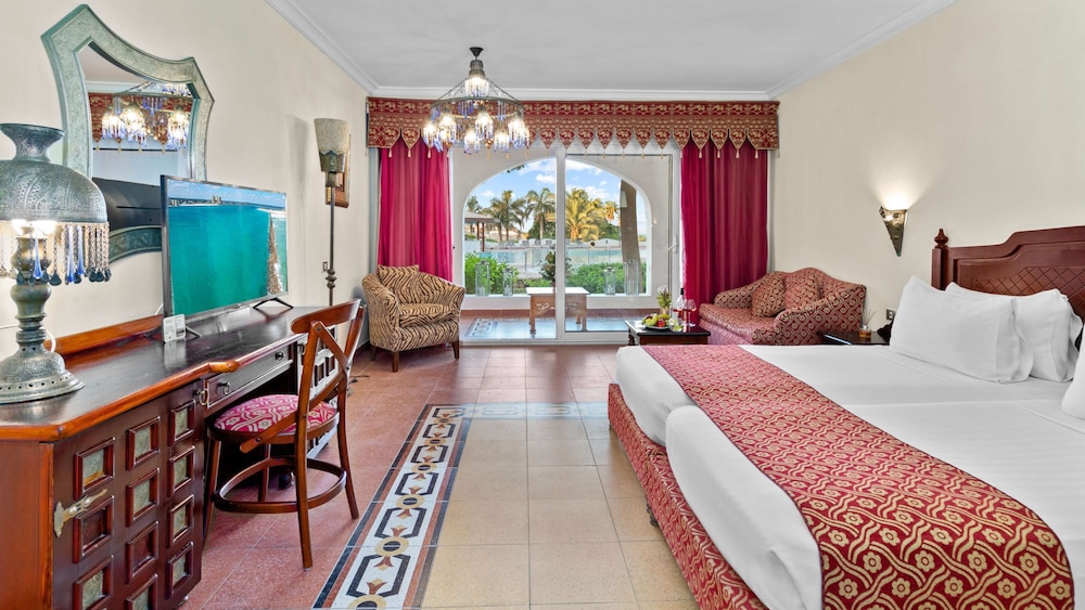 Harem Deluxe Queen or Twin Room - Pool View & Garden View - Photo 2