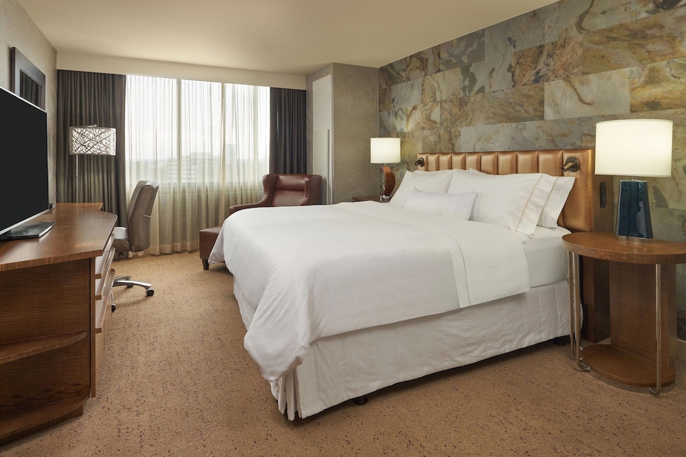 Room, 2 Queen Beds - Photo 2