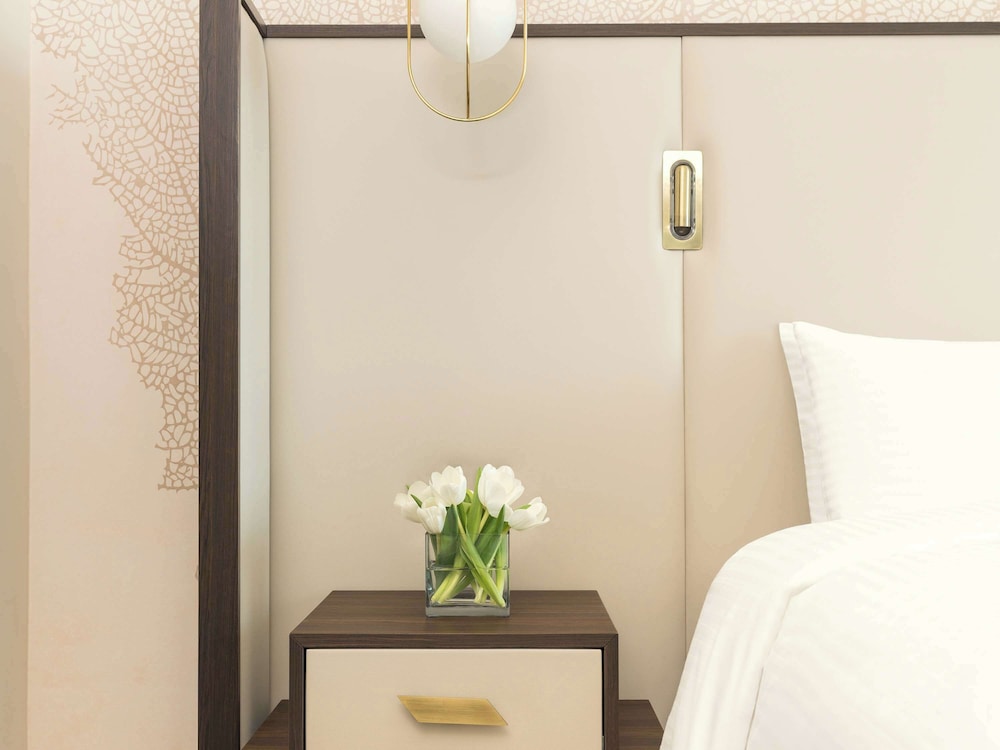Executive Suite, 2 Bedrooms, Terrace thumbnail 6