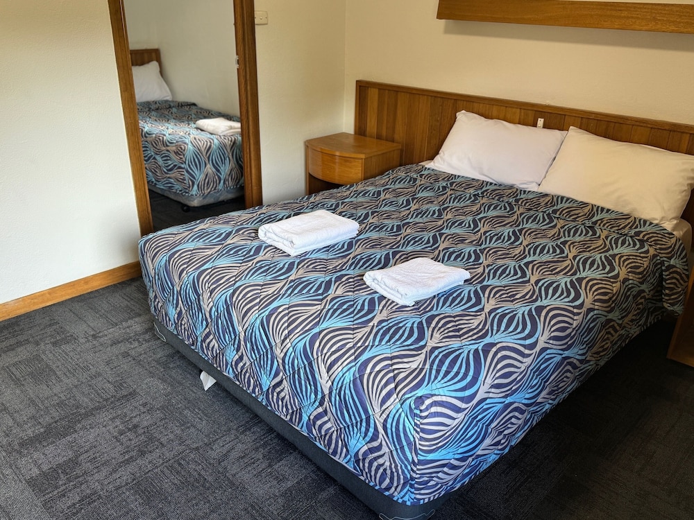 Standard Triple Room, 2 Bedrooms, Park View photo 1