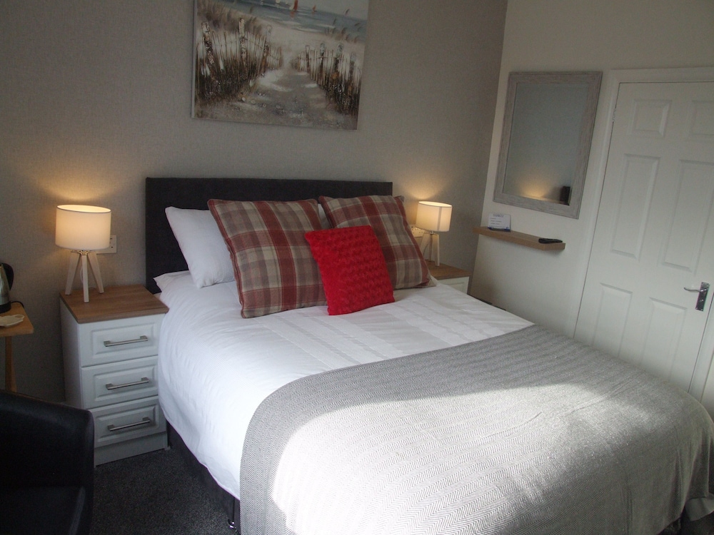 Superior Double Room, 1 King Bed, Garden View photo 2