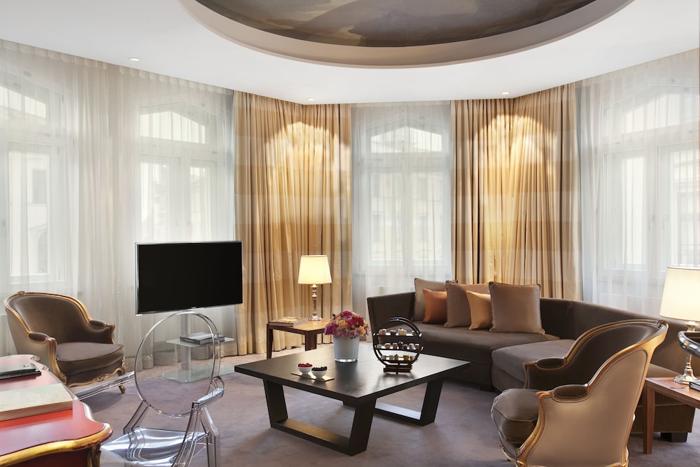 Suite, 2 Bedrooms, Balcony