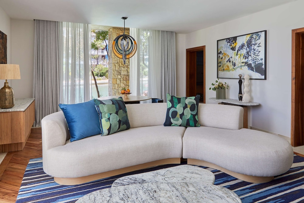 Suite, 1 Bedroom (island)