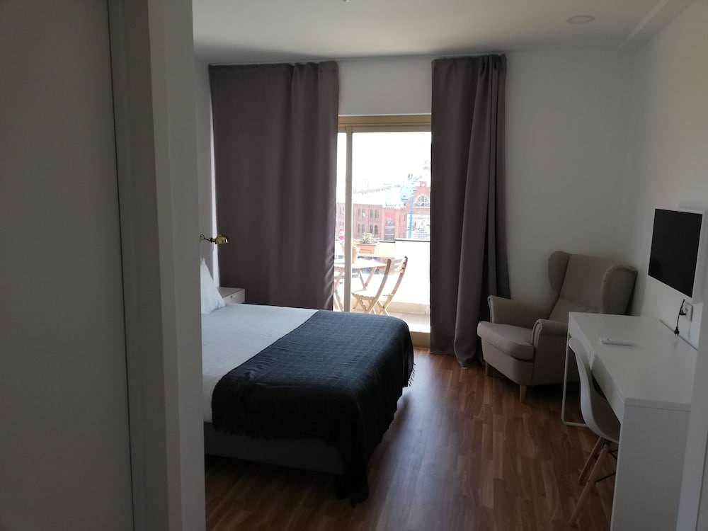 Design Suite, 1 Queen Bed photo 1