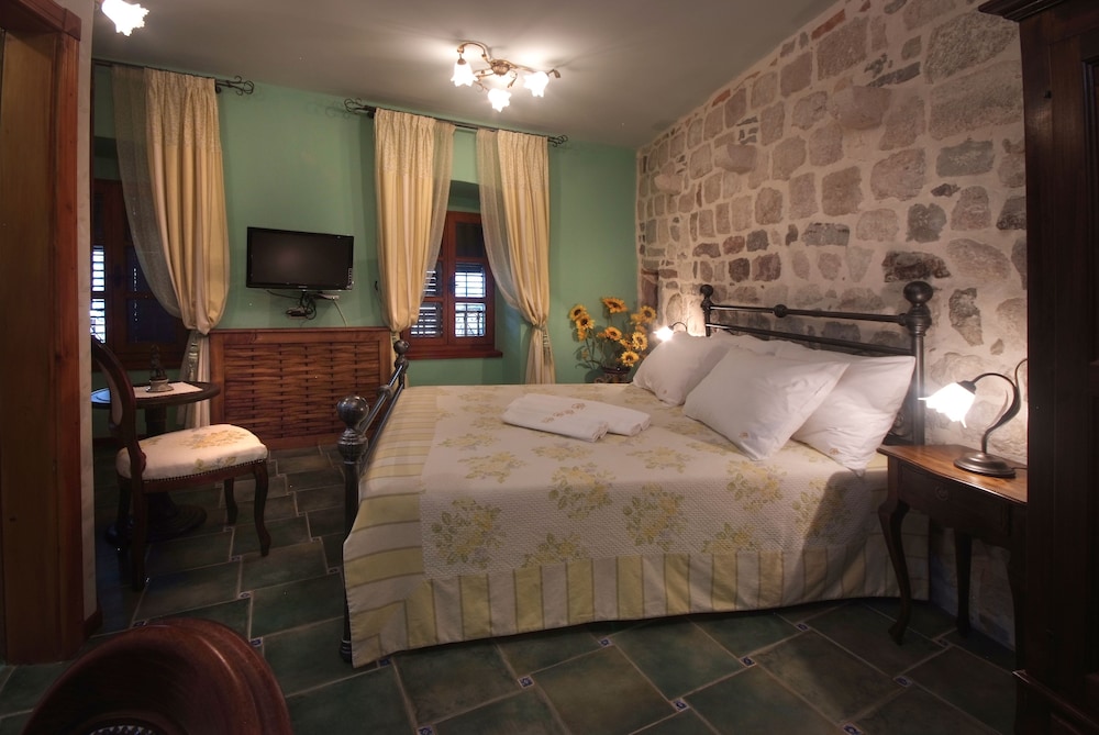 Double Room - Photo 2