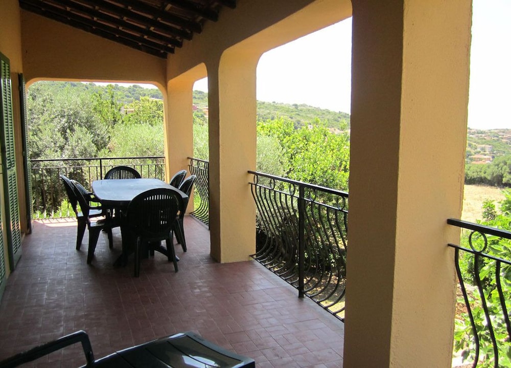 Classic Apartment, 2 Bedrooms, Sea View (Terrace) photo 3