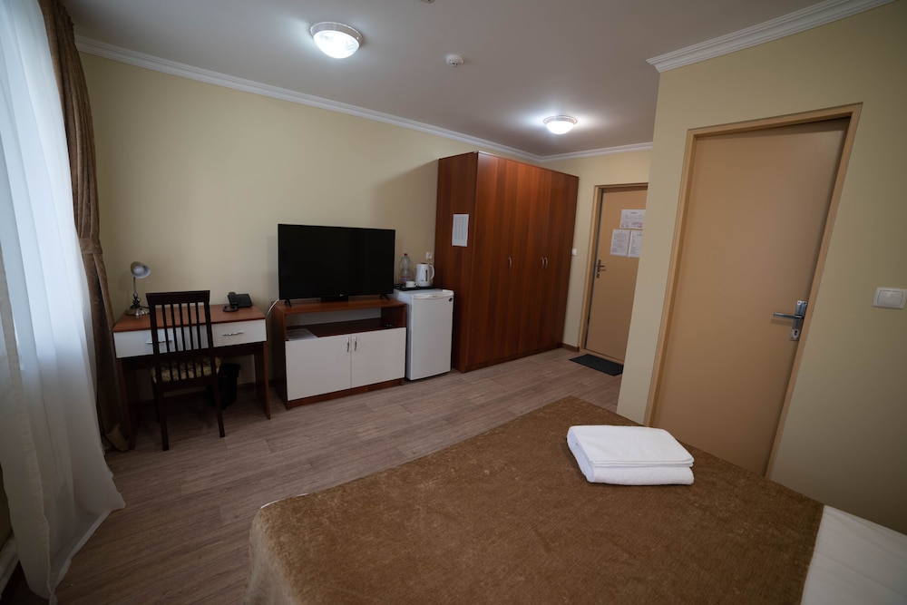 Standard Room photo 2