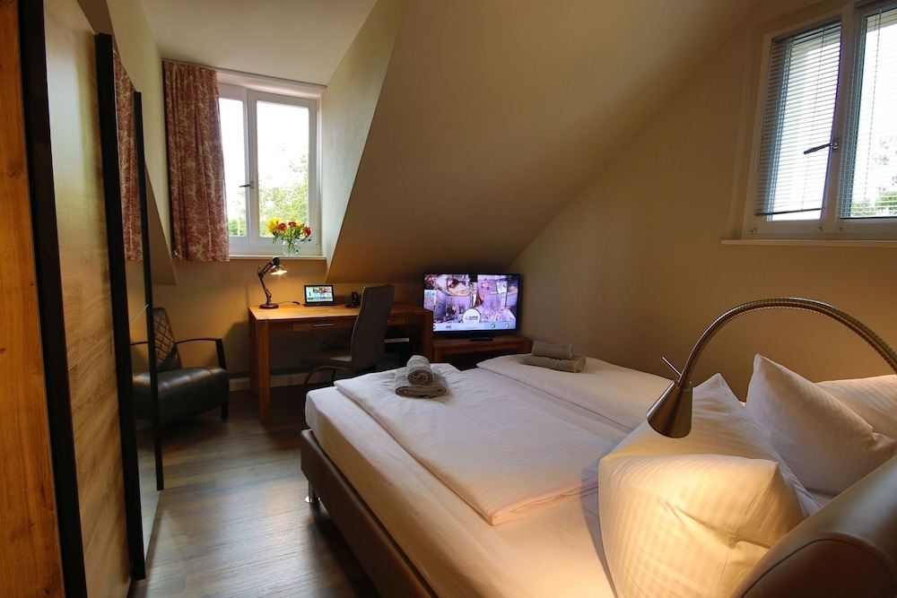 Business Double Room photo 2