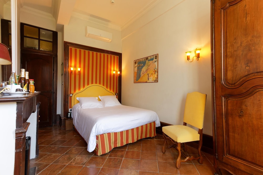 Classic Double Room, Ensuite (Maréchal) - Photo 1