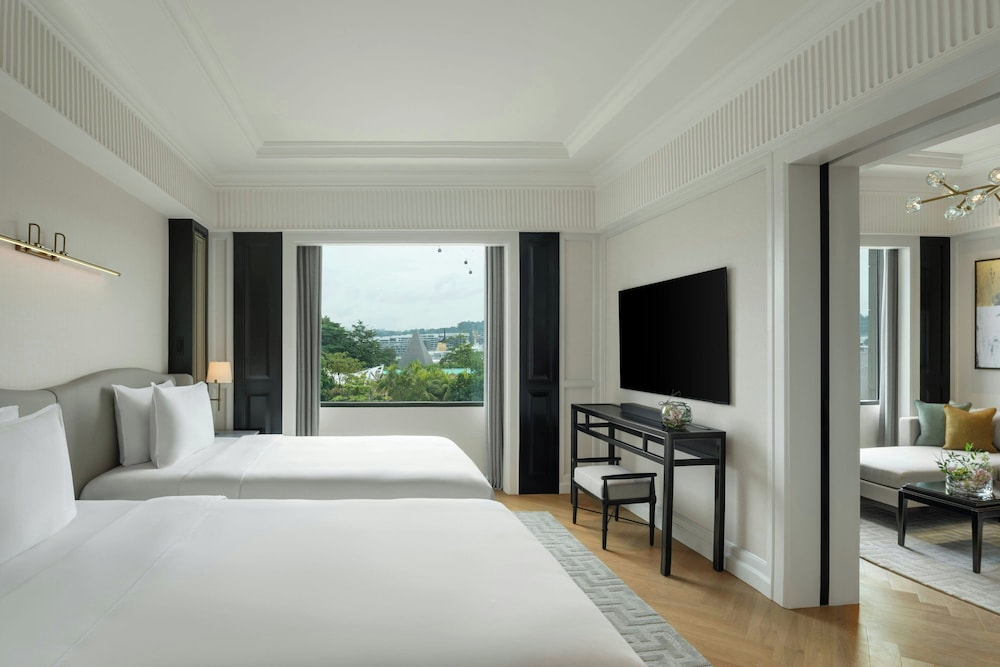 Deluxe Suite, 2 Twin Beds photo 1