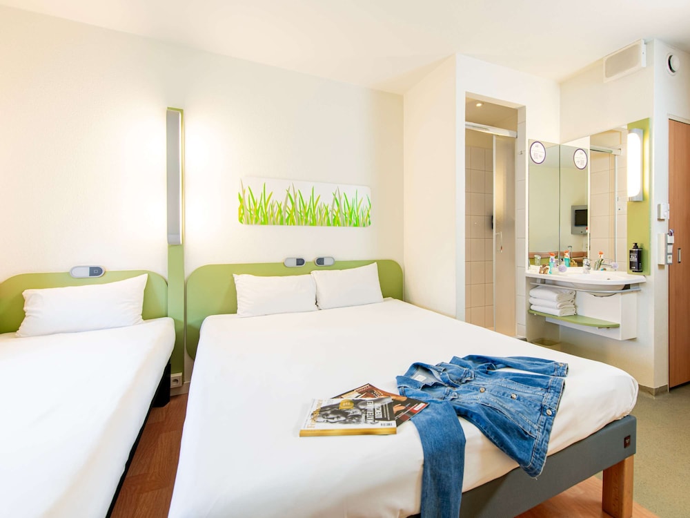 Standard Double Room, 1 Twin Bed - Photo 3