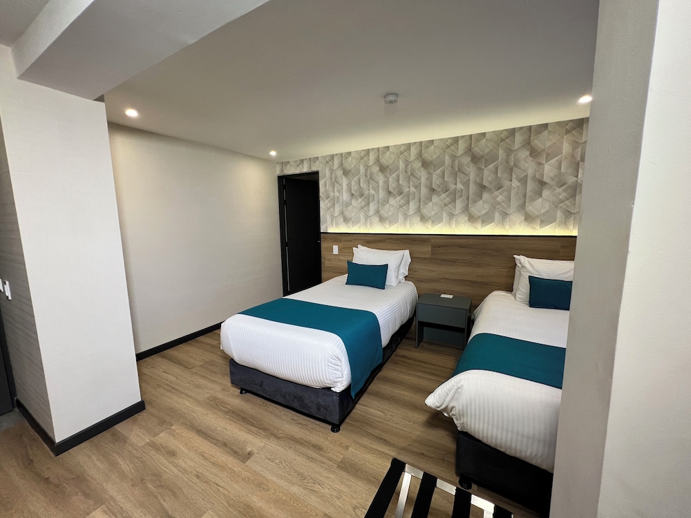 Superior Double or Twin Room photo 3