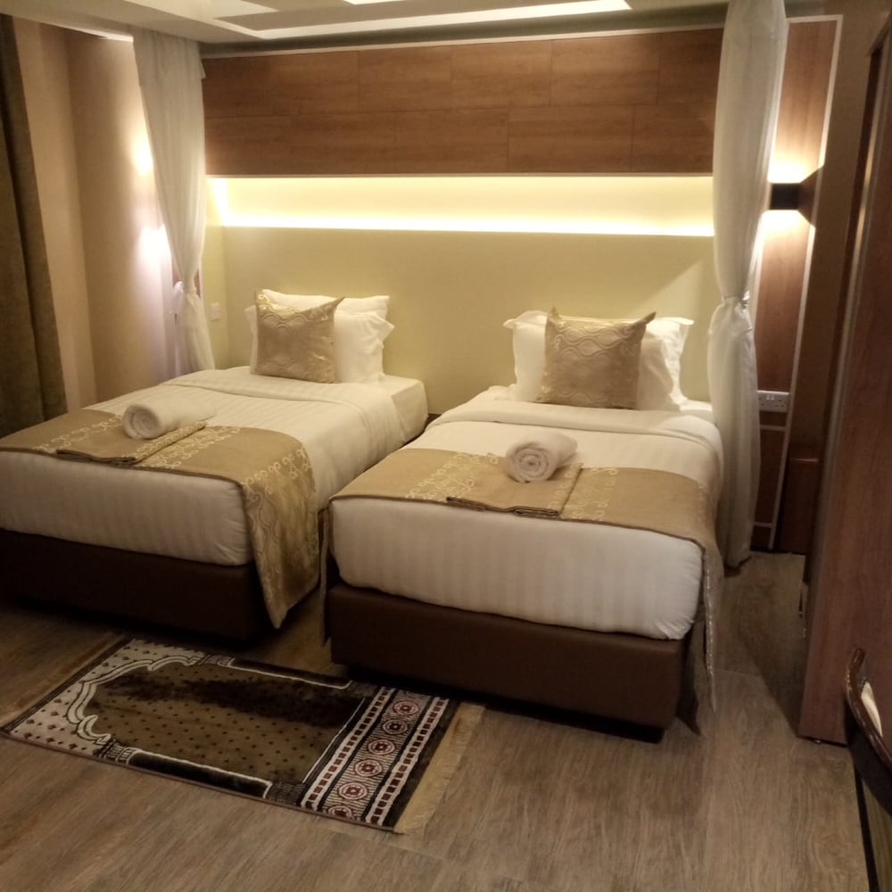 Twin Room - Photo 4