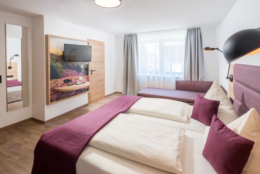 Comfort Quadruple Room, Annex Building photo 1