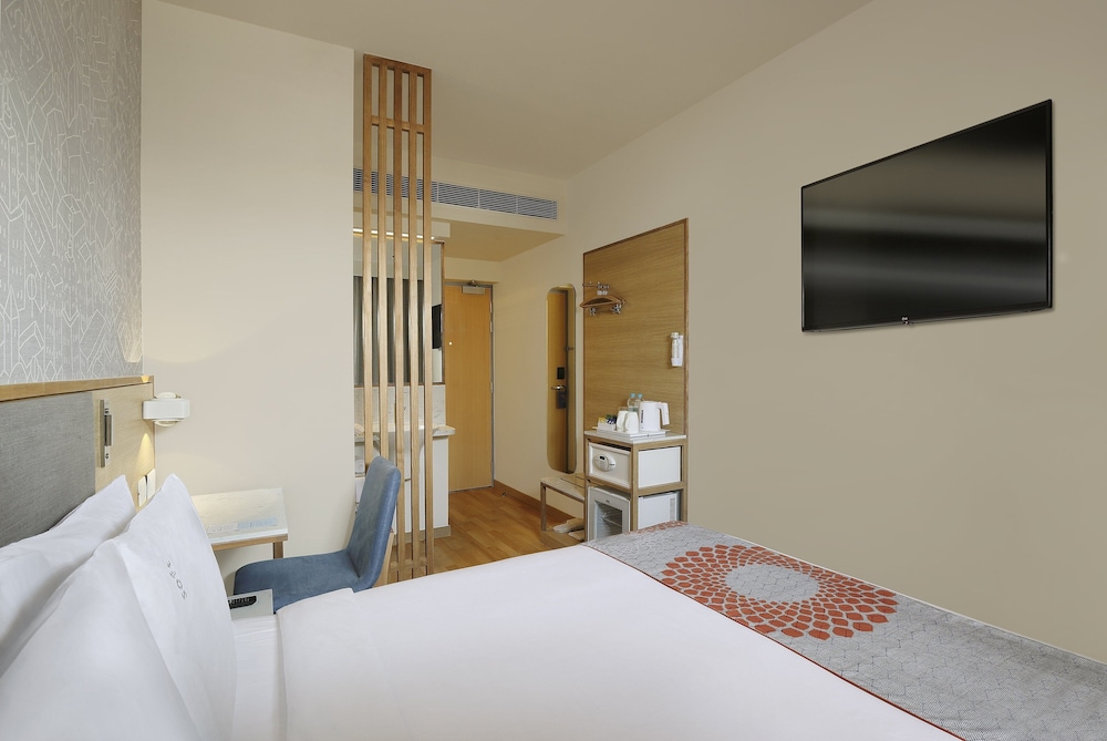 Standard Room, 2 Twin Beds photo 3