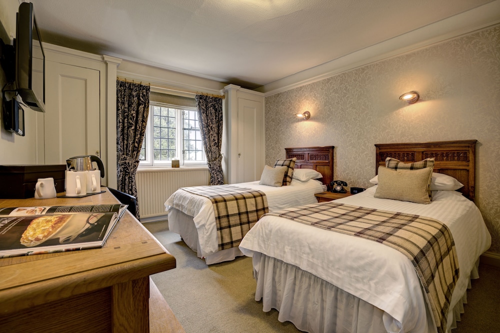 Classic Twin Room, 2 Twin Beds photo 2