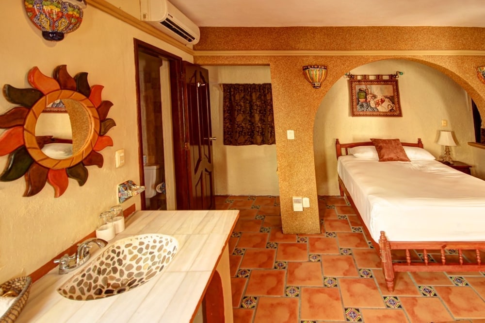 Double Room (Double Interior Room) - Photo 4