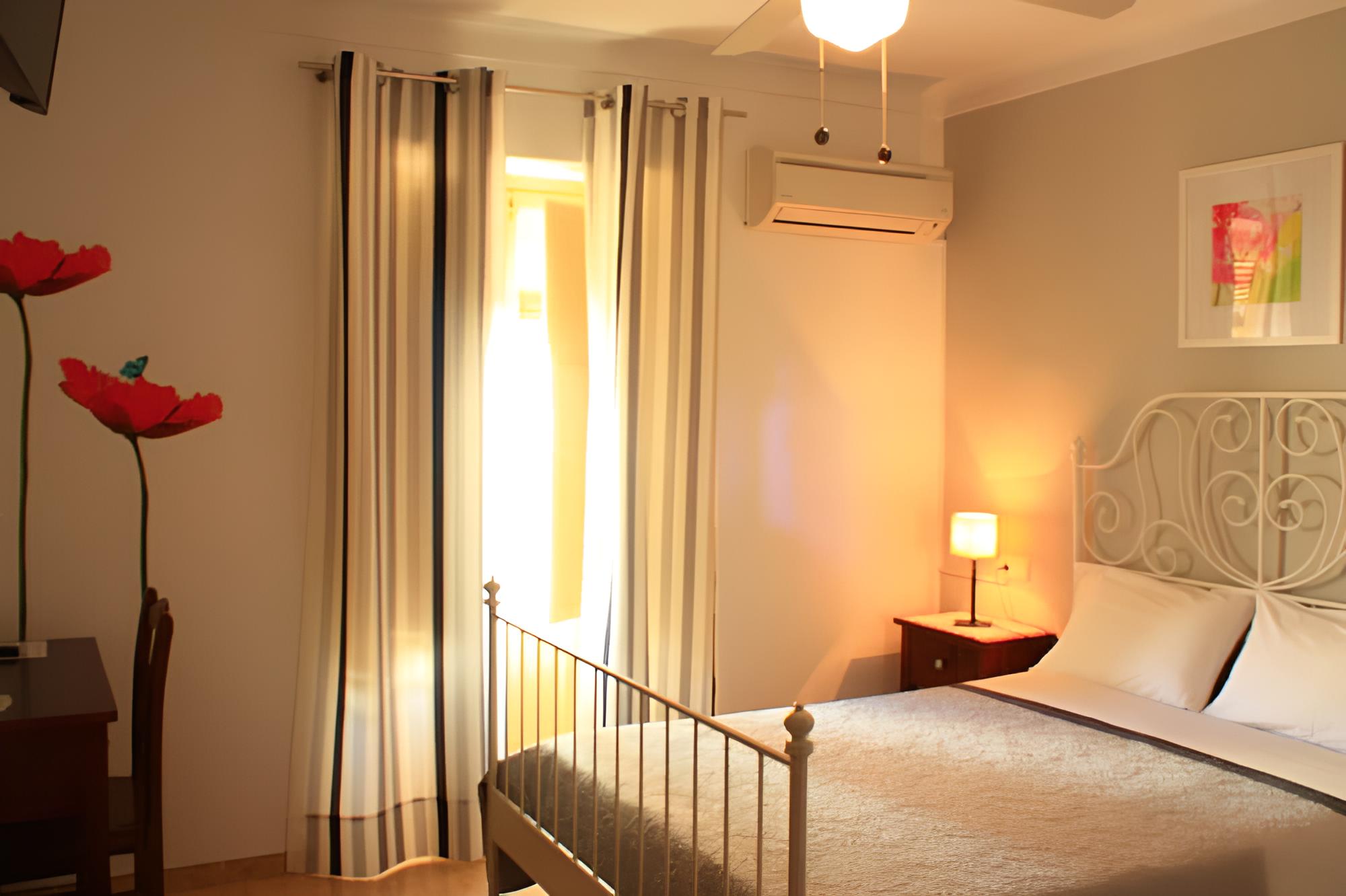 Superior Double Room, Balcony, City View photo 2
