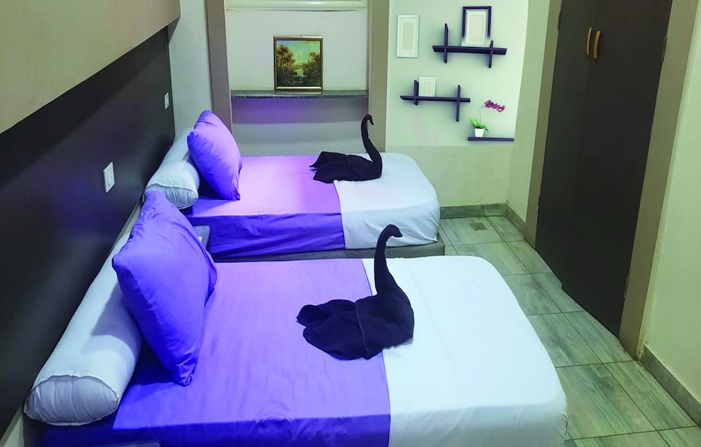 Standard Double Room - Photo 16