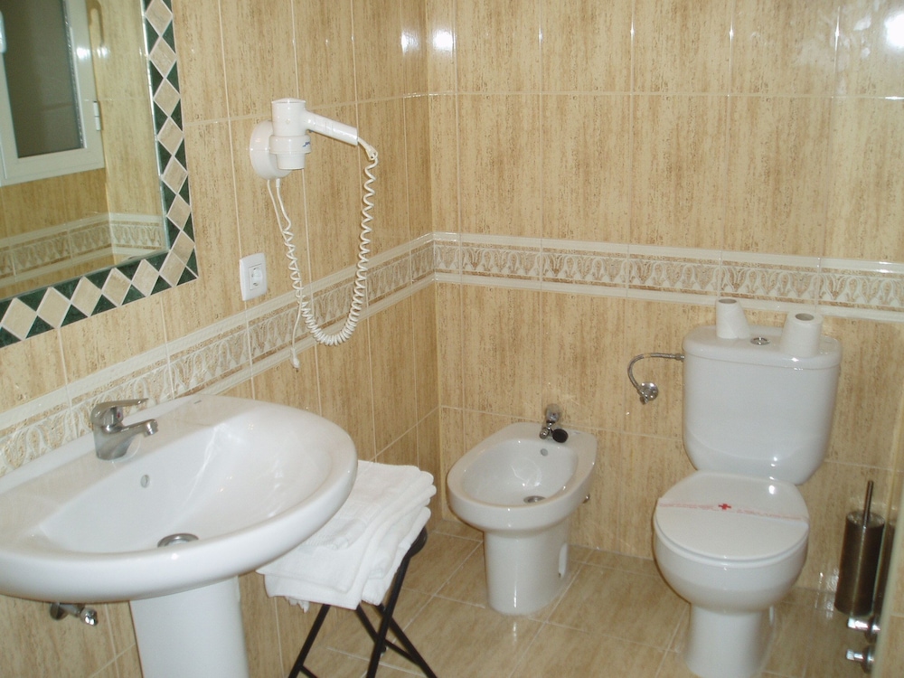 Triple Room - Photo 3