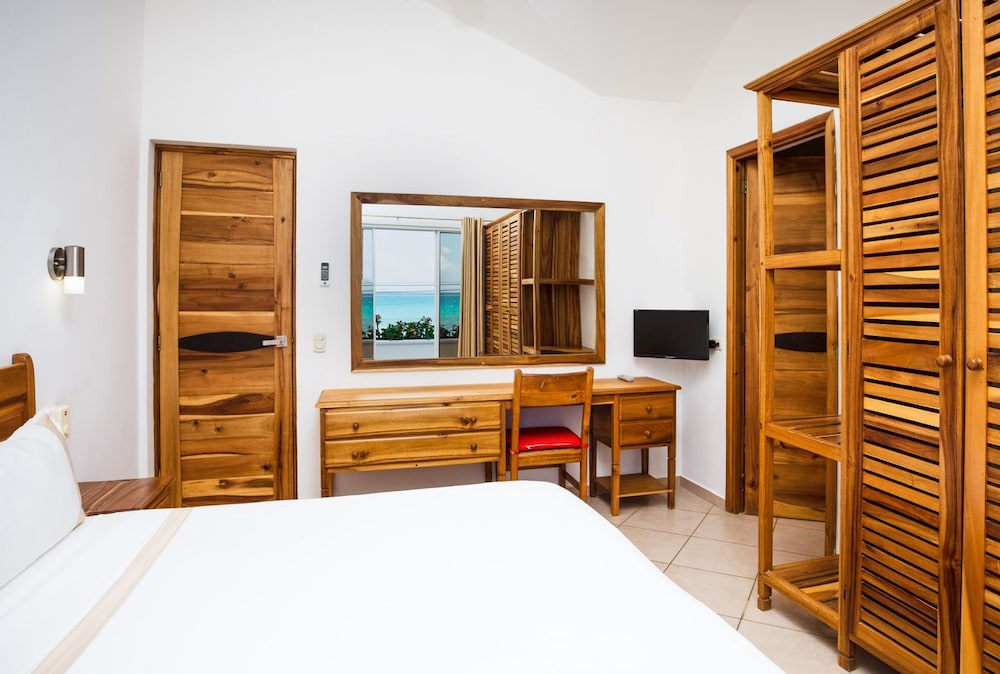 Exclusive Villa, 3 Bedrooms, Sea View