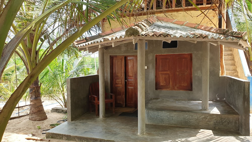 Traditional Cabin, Garden View, Beachfront